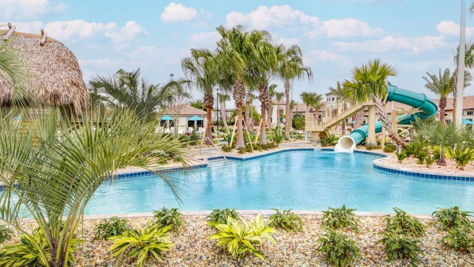 Holiday home Stunning 5br - Family - Private Pool And Bbq! *